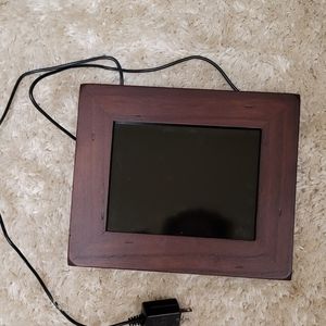 Polaroid electronic picture frame.